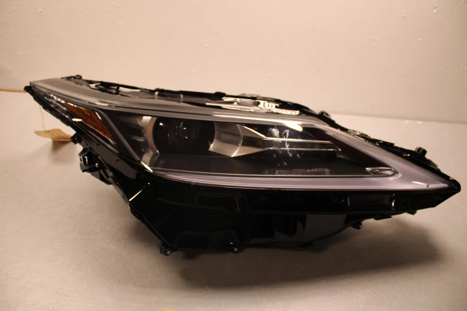 2020 2021 2022 LEXUS RX350 RX450 RIGHT SIDE HEADLIGHT LED NON AFS Foto 1 de 4