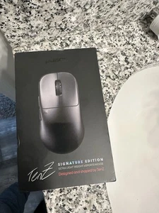 Pulsar TenZ Signature Edition Gaming Maus schwarz gebraucht - Bild 1 von 4