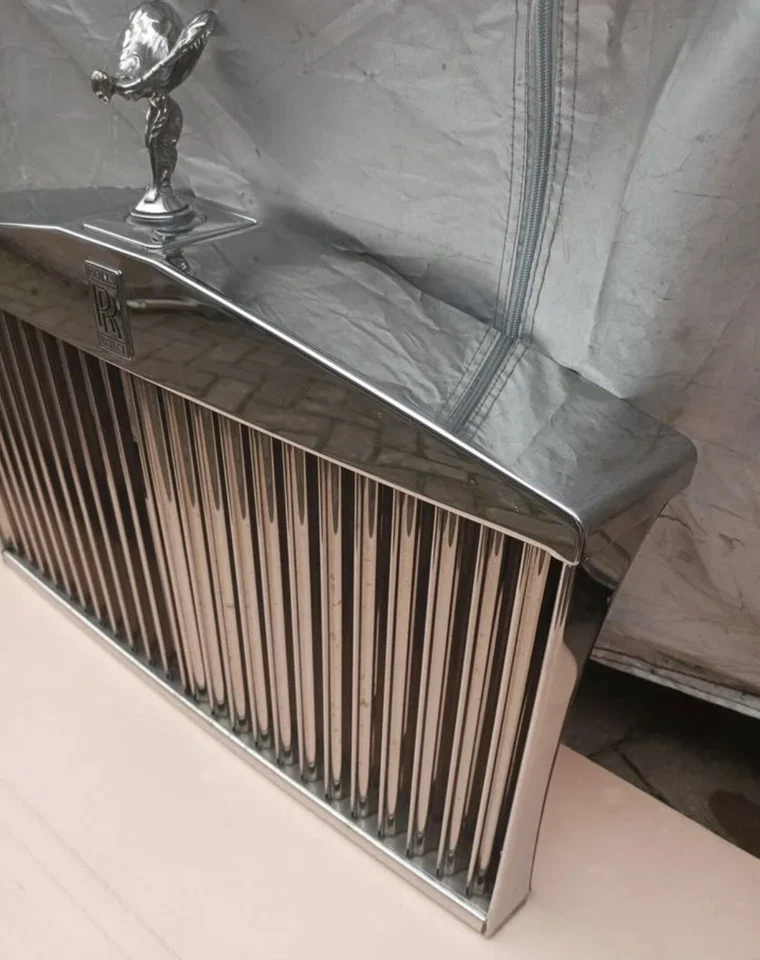 Rolls Royce Grill Silver Spirit / Silver Spur - Image 1 of 4