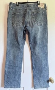 True Religion Herren Ricky Relaxed Straight Jeans blau ohne Klappentaschen Gr. 38/32 - Bild 1 von 6
