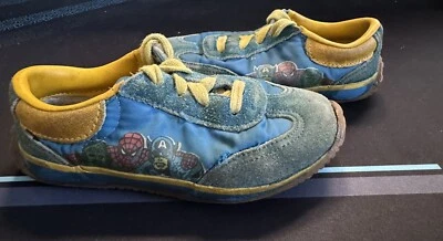Tenis Mighty Marvels años 70 niño talla 9,5 con Capitán América y Spiderman Foto 1 de 4