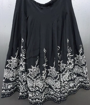 Women Skirt 6 Black Embroidered Flare Midi Pleated Boho Cottage Whimsigoth - Image 1 of 4