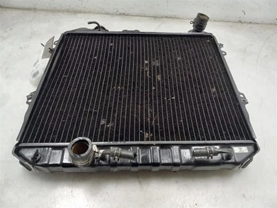 92-95 TOYOTA PICKUP EXTRA CAB 3.0L RWD AT RADIATOR  - Image 1 of 4