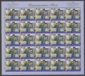 NEW ZEALAND 2000 QUEEN MOTHER SHEETLET $1.10 x25 (ID:BSH24) - Picture 1 of 1