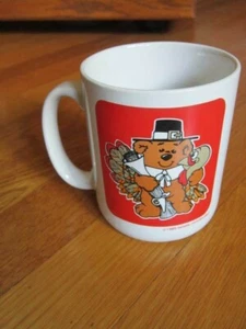 Taza de Acción de Gracias de Colección Oso Peregrino Betálico, Inc Taza Mosquete de Pavo Coleccionable - Imagen 1 de 12