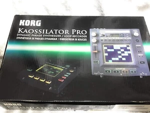 KORG DJ Synthesizer KAOSSILATOR PRO schwarz 2 AA Batterien 4-stellige LED - Bild 1 von 2