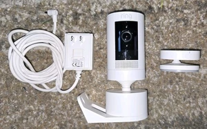 Ring Stick Up Cam 5UM7E5 Plug-In Indoor/Outdoor Cam White Gen 3 W/Pan Tilt Mount - Picture 1 of 12