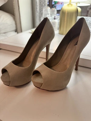 SCHUTZ Nobuck titanium Suede Designer Peep Toe Platform High Heels Size 7.5 - Image 1 of 4