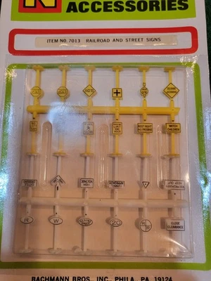 Vtg Bachmann N Scale #52-7013 Railroad & Street Signs NOS - Image 1 of 3