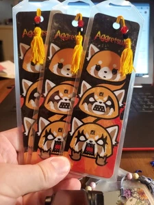 Premier Bookmark Tassel Aggretsuko Figpin Gund (DC) Set Of 3 - Imagen 1 de 4