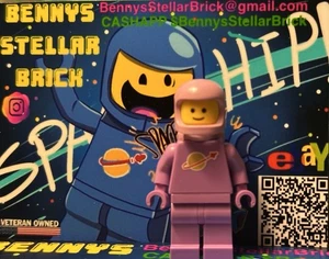 LEGO Clásico Spaceman Medio Lavanda y Manos Personalizado Casco Y Tanque de Aire - Imagen 1 de 5