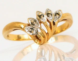 VINTAGE BEAUTIFUL DESIGNER SIGNED 10K YELLOW GOLD DIAMOND DAINTY RING SIZE 6.25 - Picture 1 of 3
