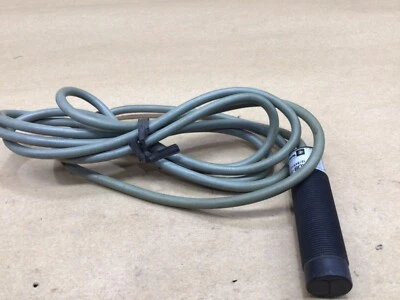 Telemecanique XUB-H0430 Photoelectric Sensor, 12-24VDC, M18, 2-Wire #4026K13IAC - Image 1 of 3