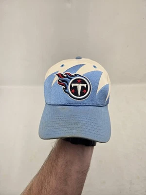 De colección Tennessee Titans Tiburón Diente Gorra Sombrero Correa - Reebok - Talla Única para Todos Foto 1 de 4