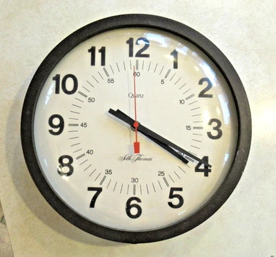 Reloj de pared industrial a pilas Seth Thomas School 257 48 de colección Foto 1 de 4