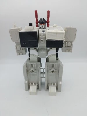 Metroplex Vintage 1985 G1 Transformers Hasbro Action Figure - Image 1 of 4