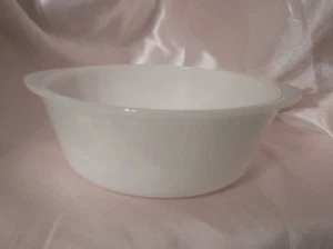 Vintage Glasbake Weiß Milchglas Ofenware Runde Auflaufform Schüssel mit Griffen 1-1/2 - Bild 1 von 5