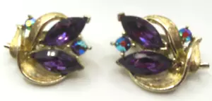 Orecchini Vintage Firmati Lisner Viola e AB Strass Clip 1" x 7/8" - Foto 1 di 2