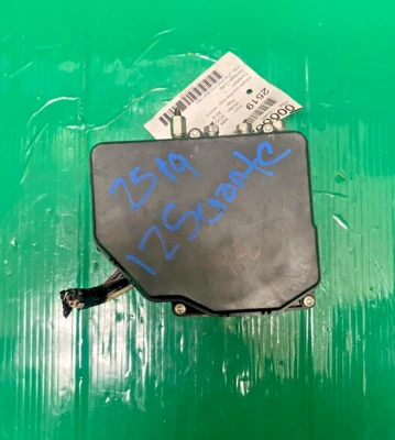 2011-2013 Scion tC ABS Anti-Lock Brake Pump & Module 44540-21050 - Image 1 of 3