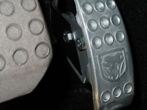 IPSCO Pedal Extension for Dodge Viper | Gas Brake Clutch | GEN4 & GEN5 2008+