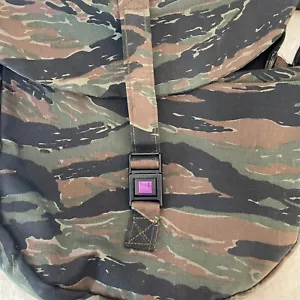 Casual Medium Canvas Camo Crossbody Bag Unisex Adjustable Foldable Packable - Picture 1 of 11