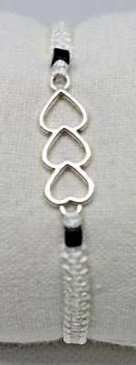 Handgeknüpftes schwarzes Makramee Armband mit herz  - Verstellbares Armband - Bild 1 von 3