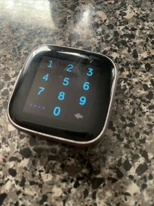 Fitbit Versa 2 Smartwatch Only  Tested works ✅ PIN LOCKED 🔒 PARTS & Repair - Photo 1 sur 3