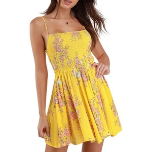 Lulus Fairytale Bliss gelbes Blumendruck Skaterkleid EUC - Größe Small - Bild 1 von 7