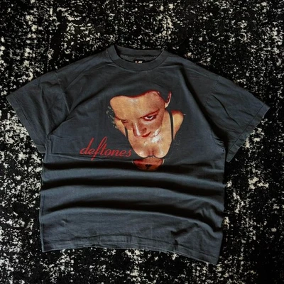 Camiseta DEFTONES Vintage 1998 AROUND THE FUR REIMPRESIÓN Puntada Única Lg Etiqueta Gigante Foto 1 de 4