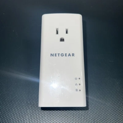 NETGEAR Powerline 1200 Extender and Extra Outlet (PLP1200S)  - Image 1 of 4