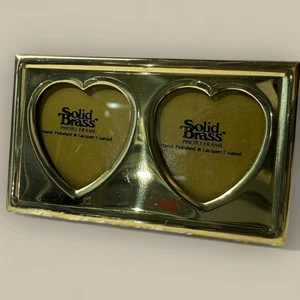 Vintage Doppel Bilder Fotorahmen 1,5x2,5 Messing Gold Metall verziert Herzform Mini - Bild 1 von 3