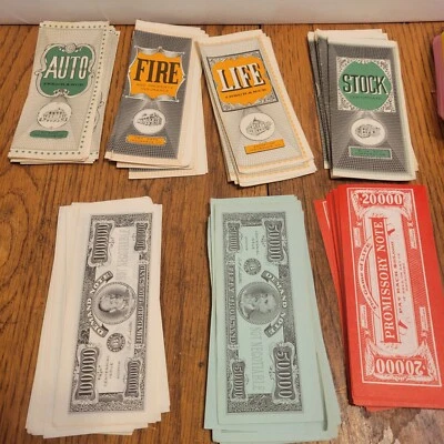 THE GAME OF LIFE VINTAGE 1960 INSURANCE  MONEY REPLACEMENT PARTS - Image 1 of 4