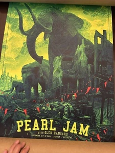 PEARL JAM POSTER FENWAY BOSTON RED SOX DANIEL GEFAHR 15.09.17 2024 - Bild 1 von 4
