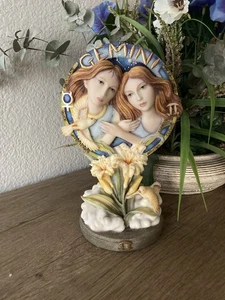 Zwillinge Resin Statue Astrologisch 21. Mai bis 20. Juni - Bild 1 von 6