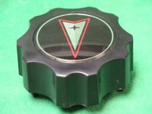 10040824 GM WHEEL CENTER CAP ORNAMENT ARROWHEAD EMBLEM 87-91 PONTIAC BONNEVILLE - Picture 1 of 1