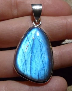 O&co Pendentif Labradorite naturelle cabochon protection cadeau noël - Imagen 1 de 3