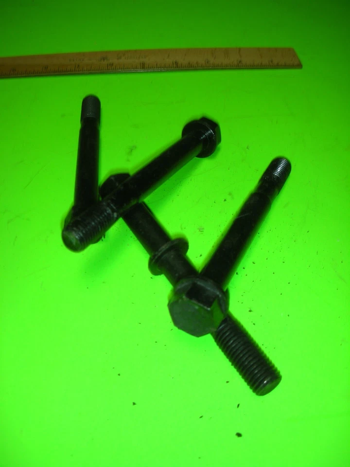 Perno de culata OEM FJ40 FJ60 Toyota Land Cruiser cuatro piezas Foto 1 de 1