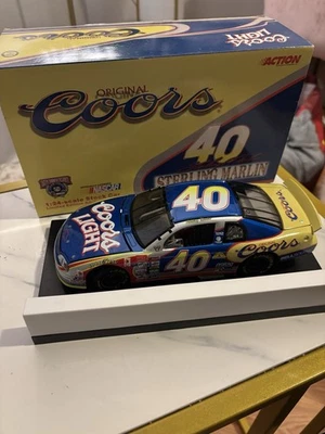 1 acción 1:24-Sterling Marlin #40 Coors Light John Wayne 1999 Monte Carlo Foto 1 de 4