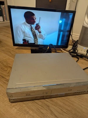 LG LGXBR446 VHS DVD VCR Combo Player & Recorder, Tested, Vintage Stereo VHS Work - Image 1 of 4