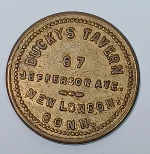 New London Connecticut Good For 1 Beer Token. Ducky's Tavern 23mm JRT 169 - Picture 1 of 2