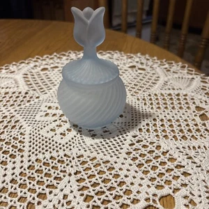 Partylite Frosted Blue Glass Trinket Container Tulip Lid Vintage 5.5” - Picture 1 of 3