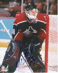 Dan Cloutier  Autographed 8x10 Vancouver Canucks  Free Shipping  #S2645