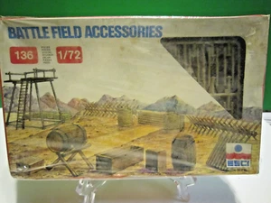 VINTAGE 1983 ESCI 1:72 SCALE " BATTLEFIELD ACCESSORIES " PLASTIC MODEL KIT # 216 - Picture 1 of 3