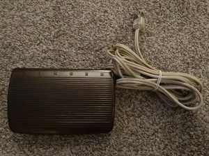 Genuine Singer 102949-001 Sewing Motor Controller Machine Foot Pedal VTG - Picture 1 of 3