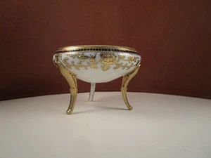 Plato de caramelo de tres patas vintage pintado a mano Nippon Japón azul cobalto dorado - Imagen 1 de 8