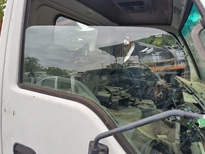 2001 Isuzu NPR USED RH Right passenger Front Door GLASS - Picture 1 of 4