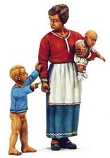 MODEL VICTORIA WOMAN WITH CHILDREN Scala 1:35 Cod.4054