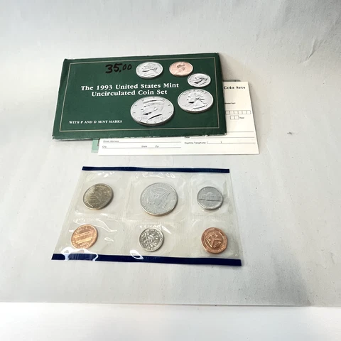 1993 P US Mint Set AS-IS Exact Pictured. D8 Cover
