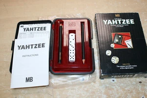 Yahtzee Deluxe Hardcase MB Games Travel Compact Portable Deluxe Version Complete - Picture 1 of 9