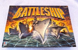 Hasbro BATTLESHIP - The Classic Naval Combat Strategie Brettspiel vollständig - Bild 1 von 1